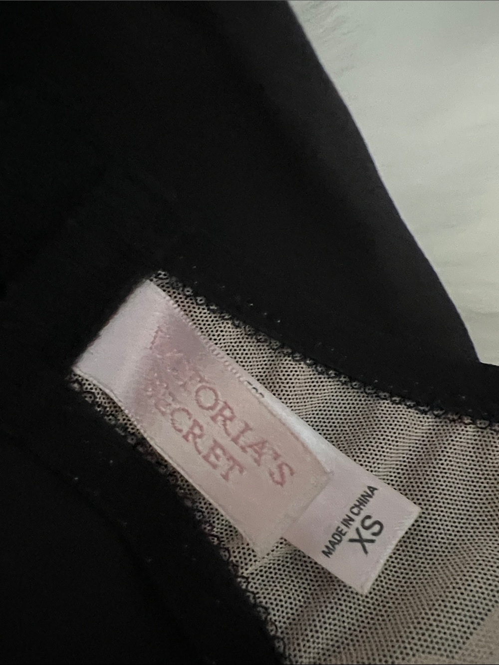VINTAGE Y2K Victoria’s Secret 100% Silk Babydoll Chemise Black Pink XS - Picture 10 of 11